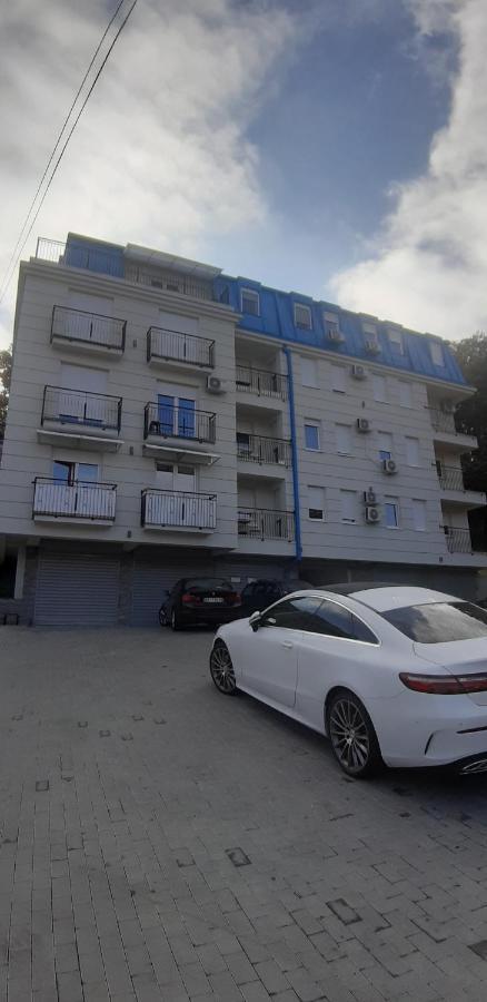 Cvetkovic Lux Аpartmani & Free Garaza Lägenhet Vrnjačka Banja Exteriör bild