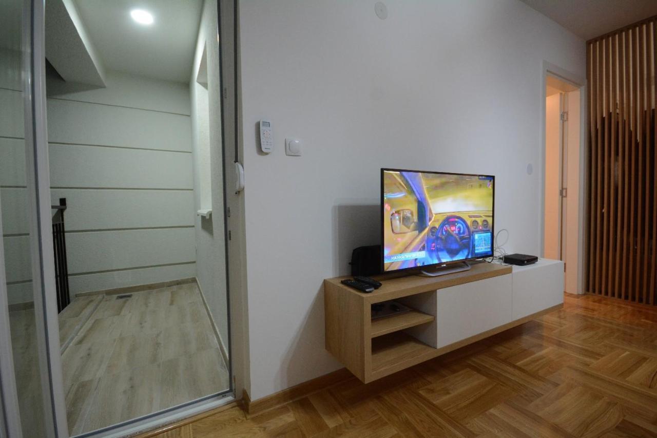 Cvetkovic Lux Аpartmani & Free Garaza Lägenhet Vrnjačka Banja Exteriör bild